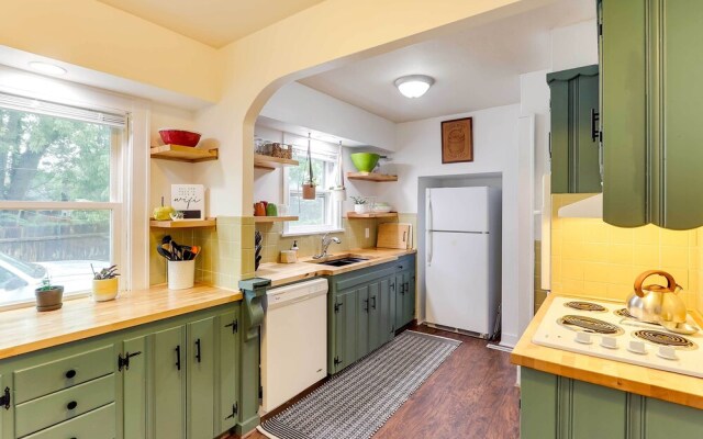 Charming Wichita Home 2 Mi to Downtown!