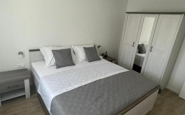 Tisno Central Apartments 2