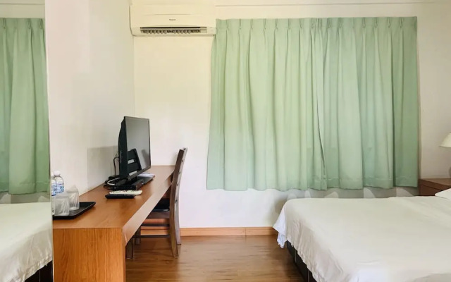 OYO 90036 Eagle Wood Garden