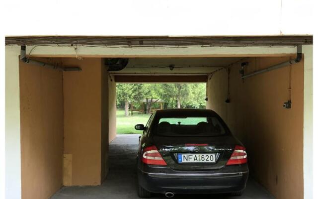 ÉVA apartman, Helikon-liget