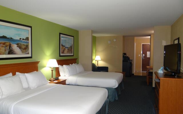 Holiday Inn Express Hotel & Suites Salisbury - Delmar by IHG