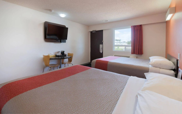 Motel 6 Fort Nelson, BC