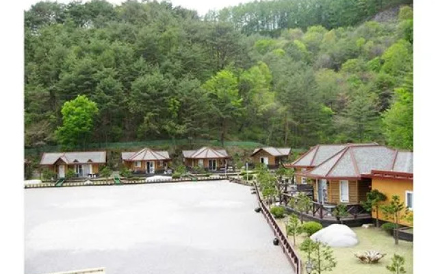 Yeongwol Jangsan Condo