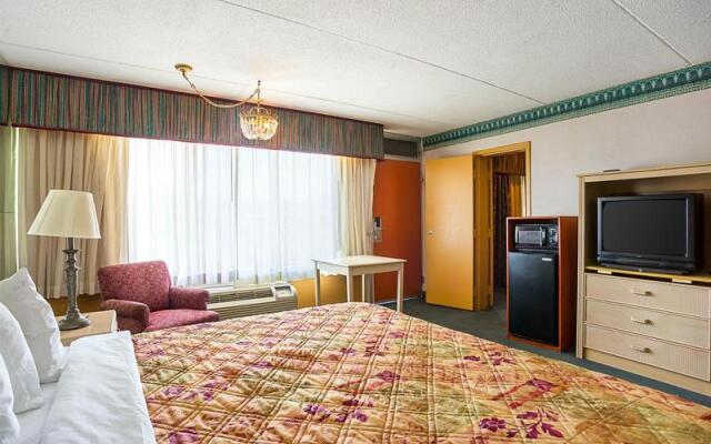 Rodeway Inn And Suites Tupelo