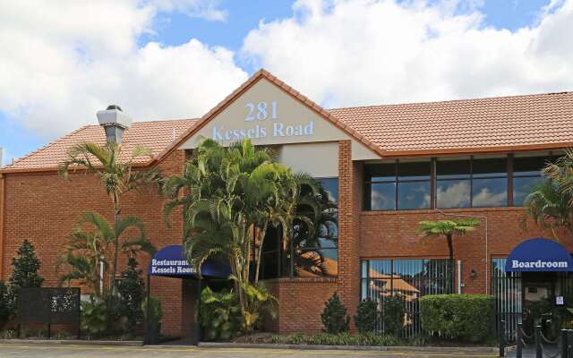 Quality Hotel Robertson Gardens