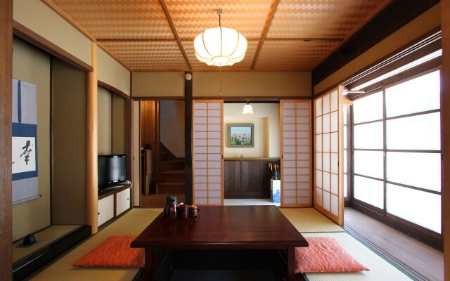 Gion Koyuan