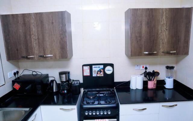 2Bedroom Luxury near JKIA airport/SGR with balcony
