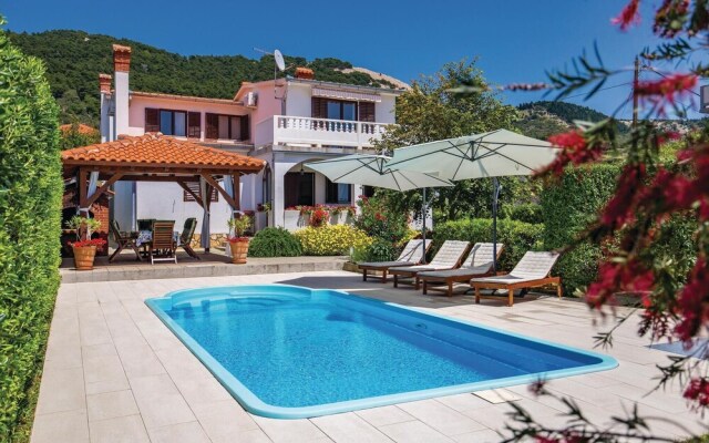 Nice Home in Banjol With Wifi and 3 Bedrooms