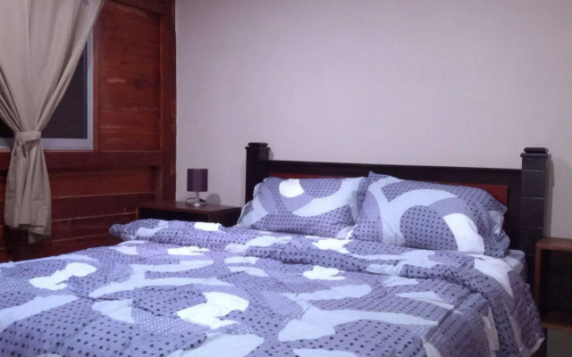 Funky Huts Guest House