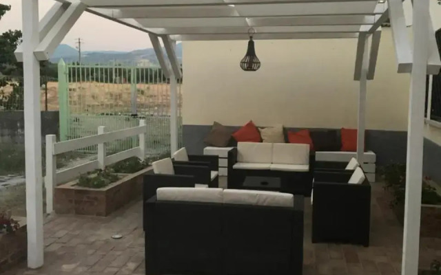 B&B CasAmica