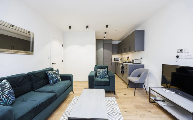 Luxurious Apartments in LONDON, SK