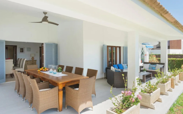 Villa Playa in Port de Pollen a