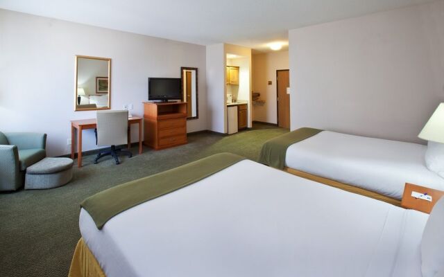 Links Bos Landen Hotel & Spa of Pella, Trademark by Wyndham