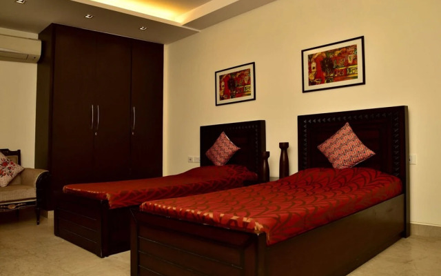 Woodpecker Service Apartments - Green Park