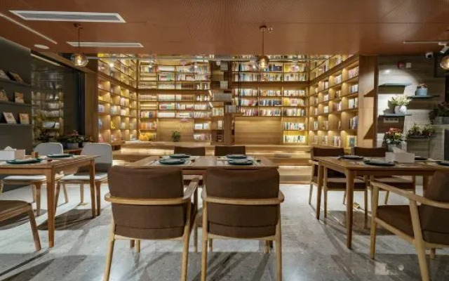 Itree Lake View Academy Hostel