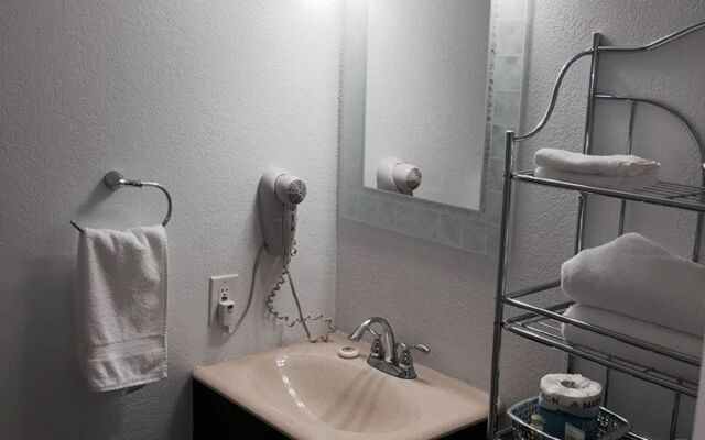 Motel West