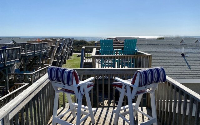 13 Dry Dock Studio Bedroom Condo by RedAwning