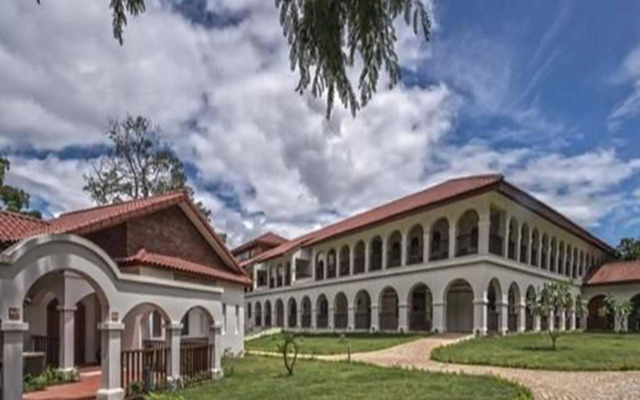 Sanctum Inle Resort