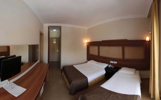 Club Munamar Beach Resort – All Inclusive