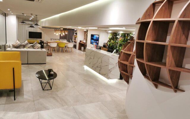 Benviar Tonson Residence