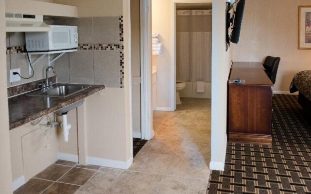 Grand View Plaza Inn & Suites