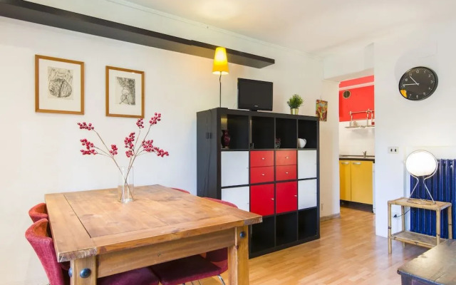 Nelson Mandela Forum Flat