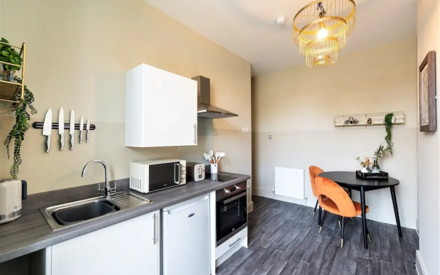 Your Apartment Clifton House