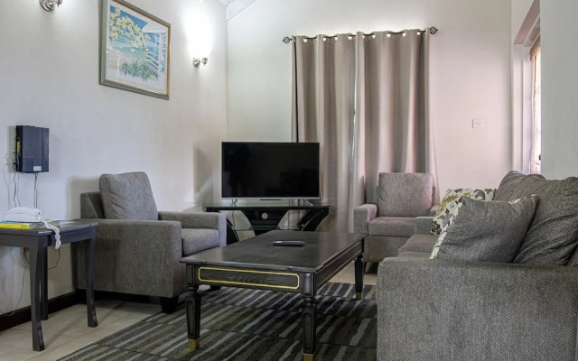 Apartment With Pool Near Golf Course And Oistins