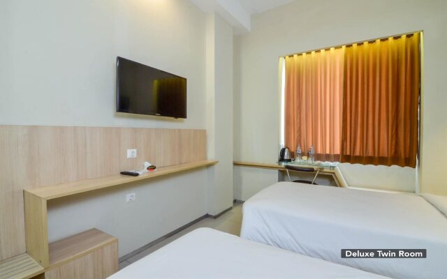 ZEN Rooms Image Hotel and Resto