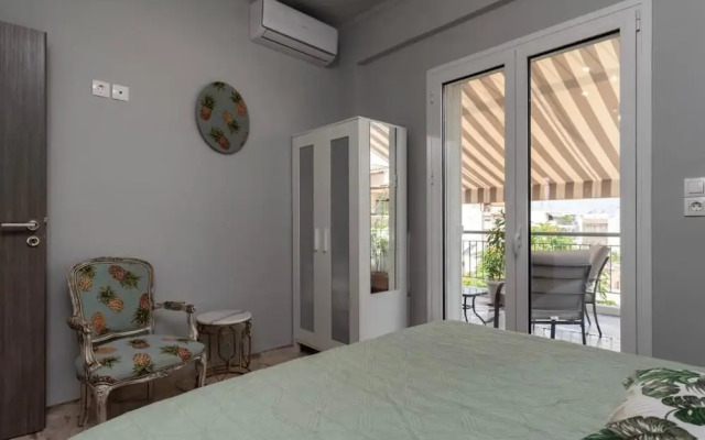 Artistic apt in Gazi with terrace by GHH
