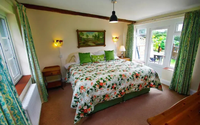Hunston Mill Self Catering Cottages