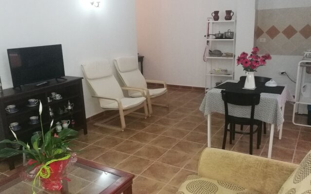 Emblema Suites - Adults Only