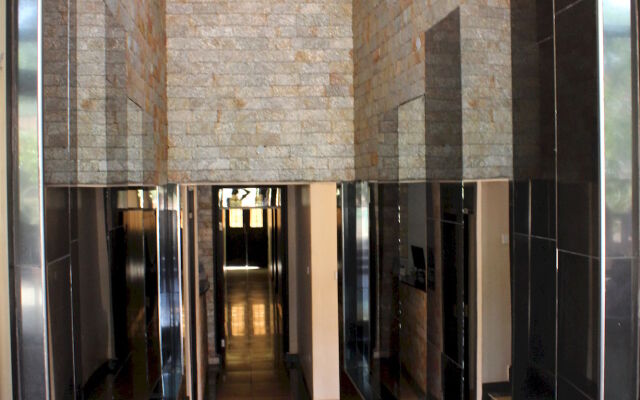 Eight Winx Hotel