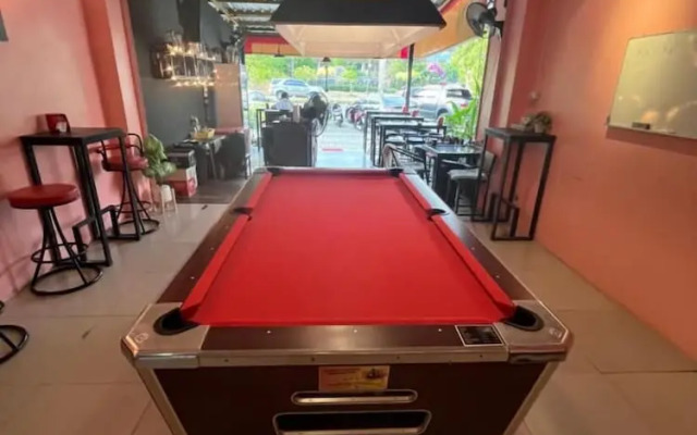 84 Bar ve Konuk Evimiz