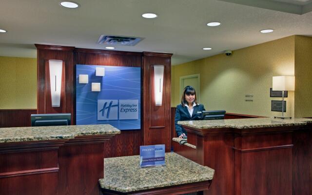 Holiday Inn Express Hotel & Suites Hinton, an IHG Hotel