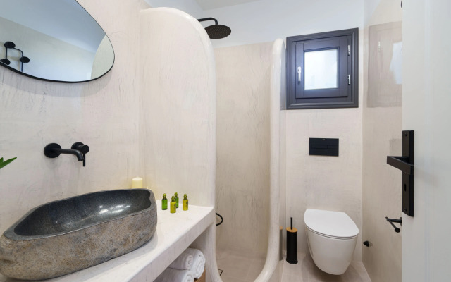 Almira Luxury Suites