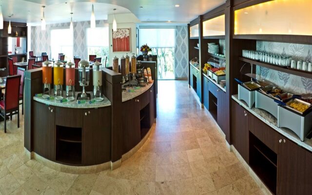 Holiday Inn Express Queretaro by IHG