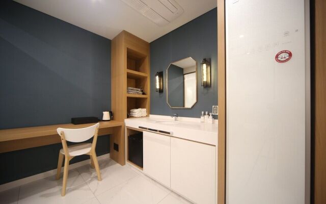 Hotel OU