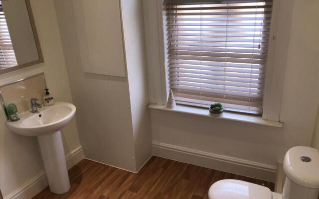 Sapphire Suite Sasco Apartments