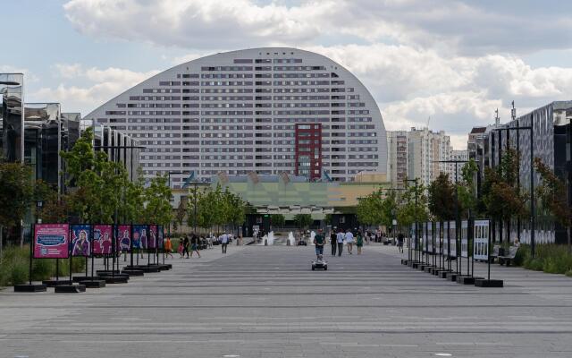 LALAPART на Ходынском  бульваре 2