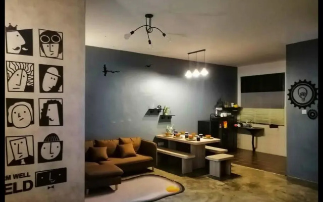 Sibu-Casamea(Shoplot)2 Bedrooms-FREE wifi & Washer