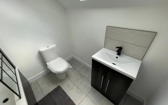 Brand New High Spec House with parking