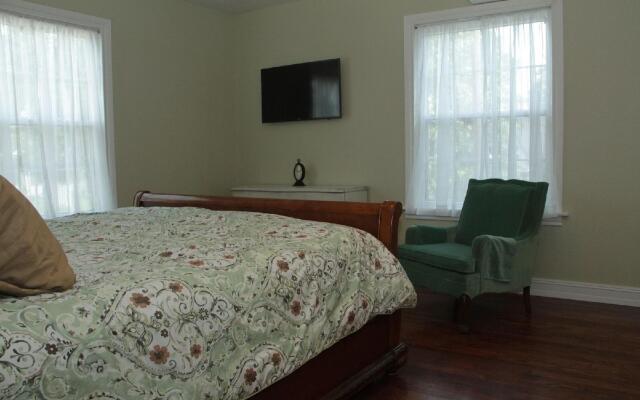 The Oaks Bed and Breakfast