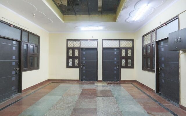 Spot on 61003 Kailash Dham