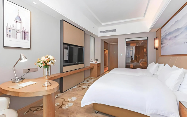Vienna International Hotel (Loudi Stadium)