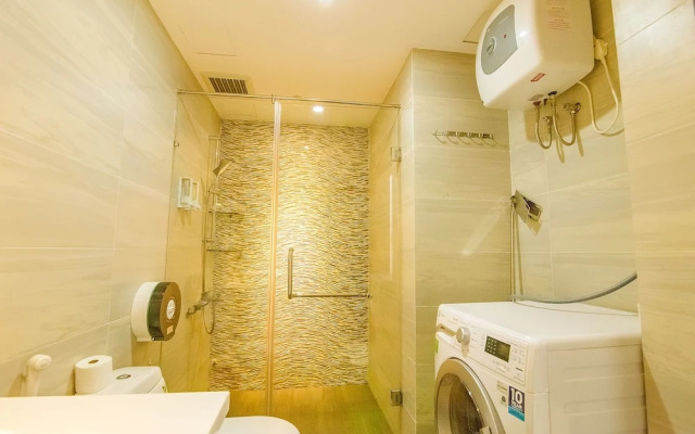 Henry Apartment Sunrise City