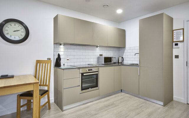 Platform Apartments by ESA