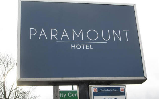 Paramount Hotel