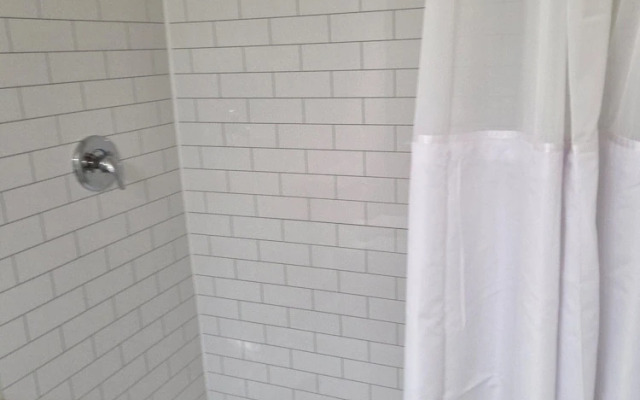 New Western Inn & Suites