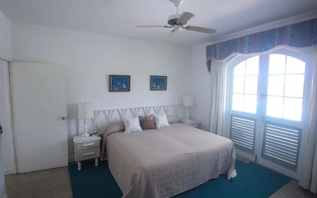 Burlingame 251 Ironshore 3 BDR